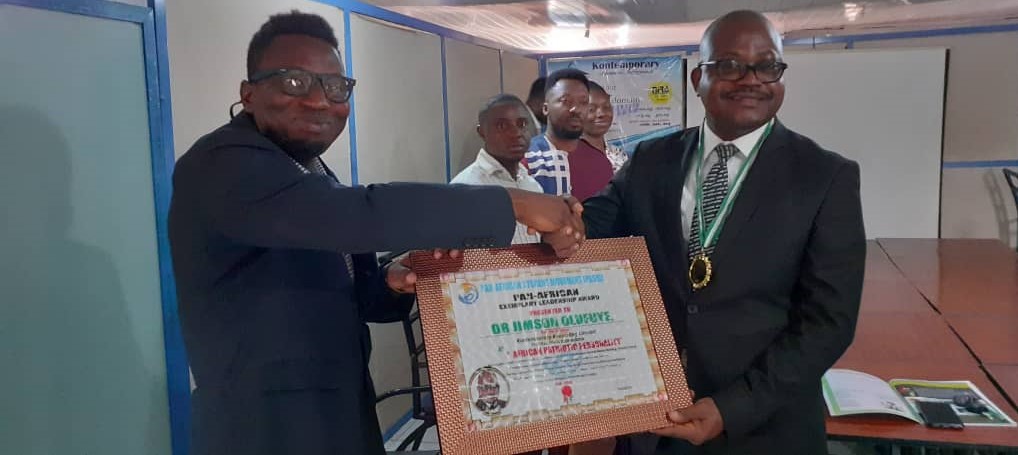 Dr. Jimson Olufuye presented the Pan - African Leadership Prize For Excellence